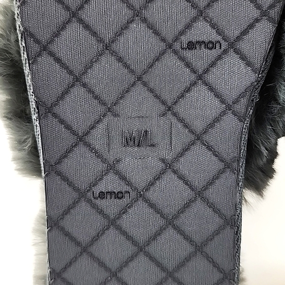 Lemon Women's Waterfront Solid Faux Fur Flip Flop Thong Silver Slippers Size M/L - Picture 7 of 11